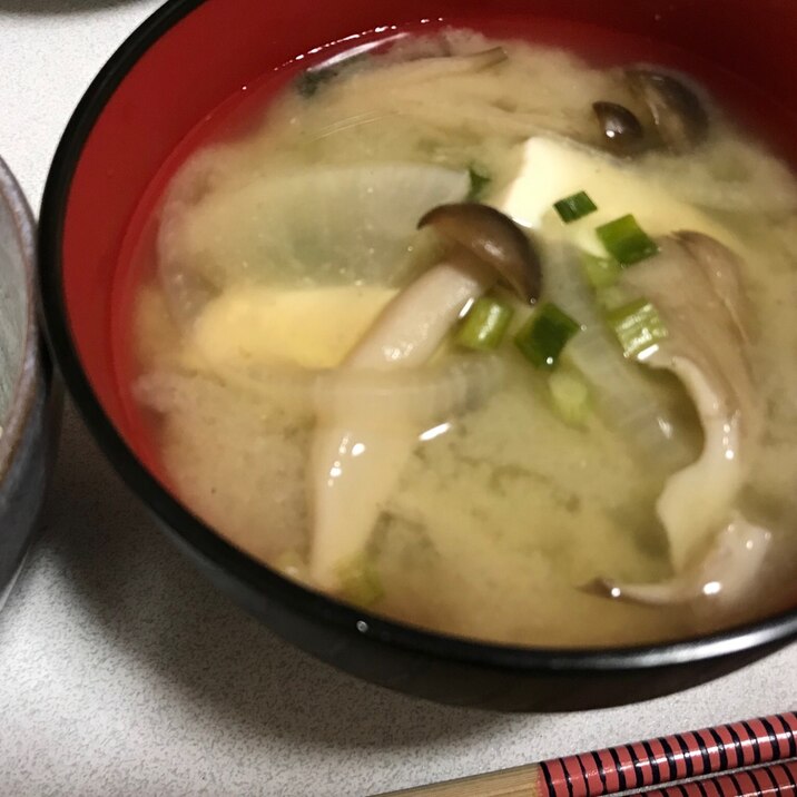 我が家のお味噌汁（かつお出汁）☆